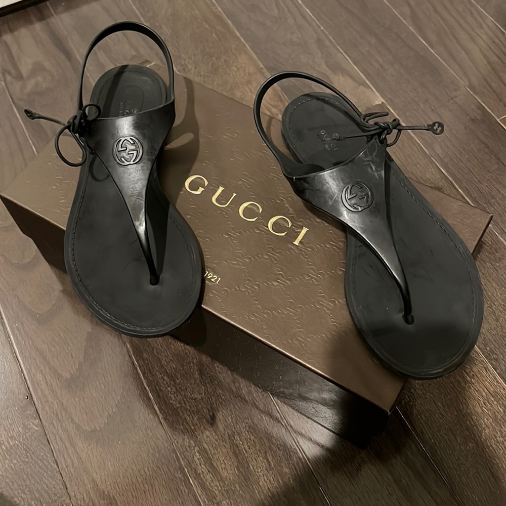 Gucci rubber sandals